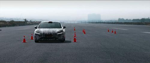 麋鹿测试视频国产车,麋鹿测试视频展现卓越性能与安全