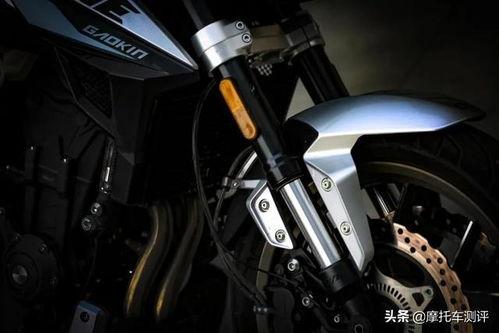 国产跑山神器视频,挑战极限，征服山巅的传奇之旅