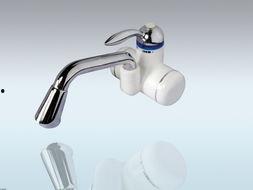 国产即热水龙头视频