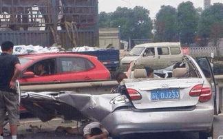 日系国产车事故视频真实,日系国产车事故现场还原，警示行车安全